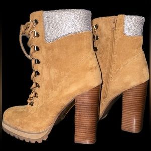 Madden Girl Tan F-Suede Chunky Heel Combat Boot Women’s Size 9